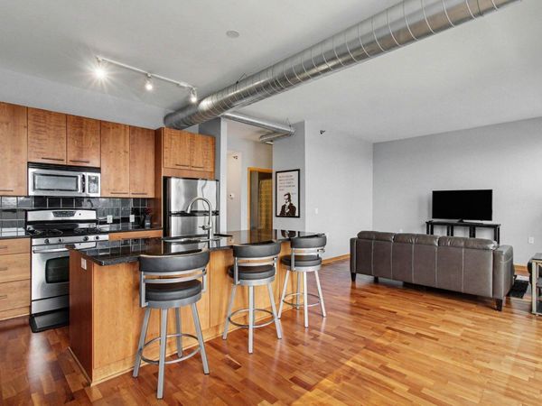 1211 Lagoon Avenue , Unit 410, Minneapolis, MN 55408