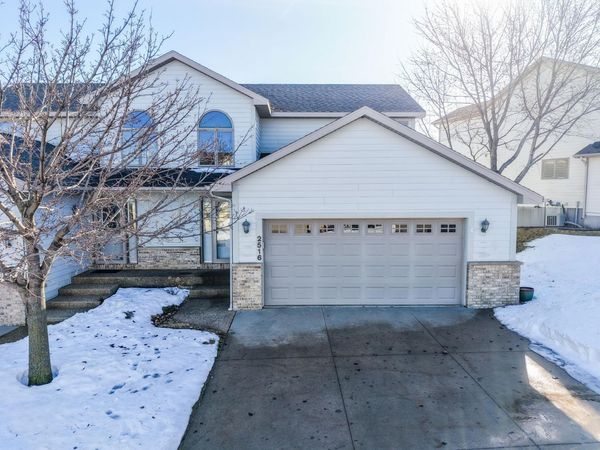 2516 Superior Ln NW, Rochester, MN 55901