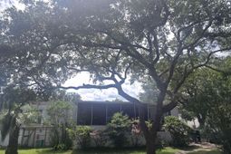 322 Yucca Circle photo 4