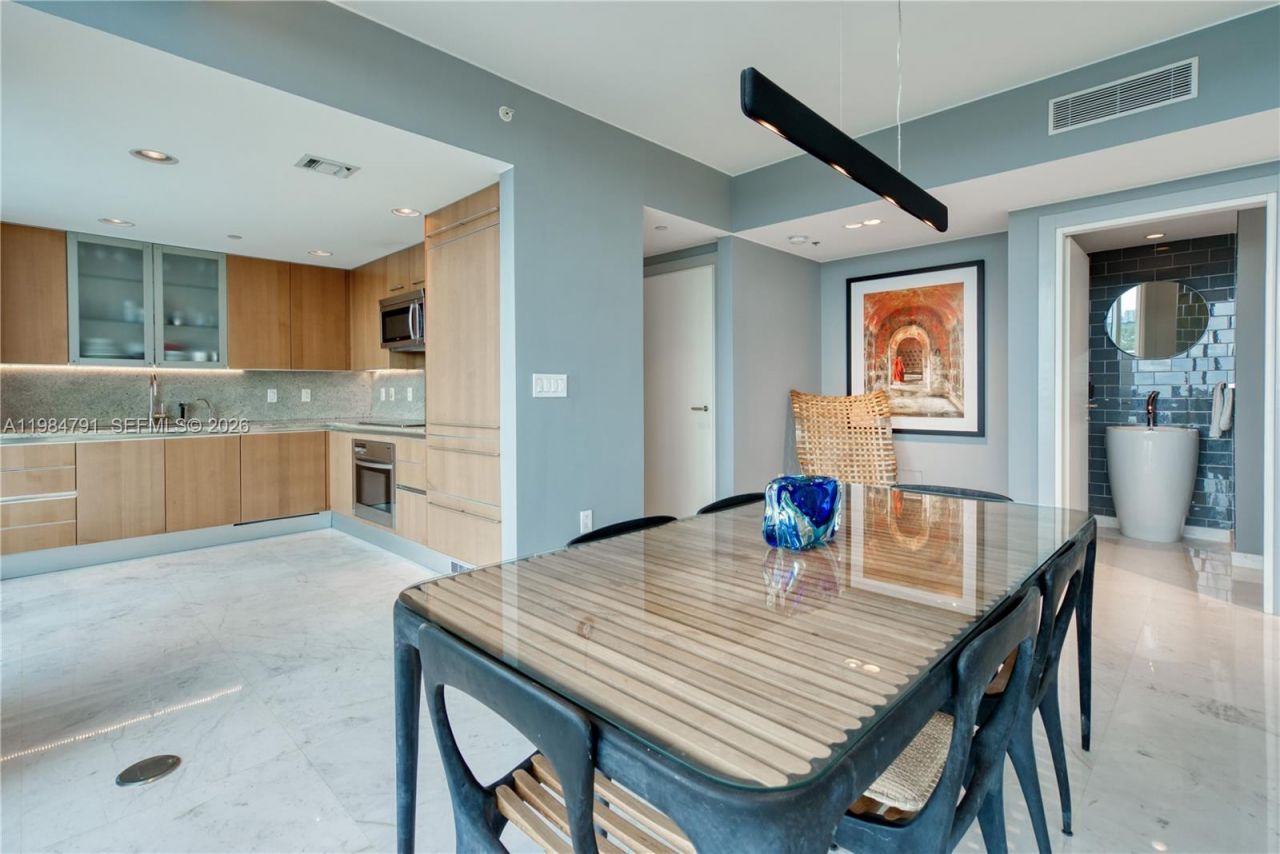 2627 S Bayshore Dr, Unit 1408, Miami, FL 33133 Photo