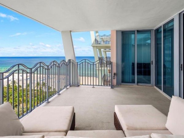 1500 Ocean Dr , Unit UPH-5, Miami Beach, FL 33139