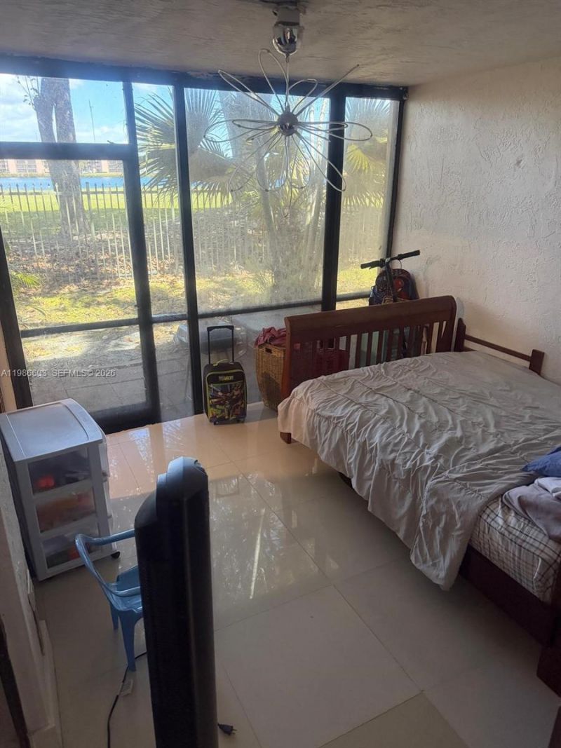 20320 NE 3rd Ct , Unit 3, Miami, FL 33179 Photo