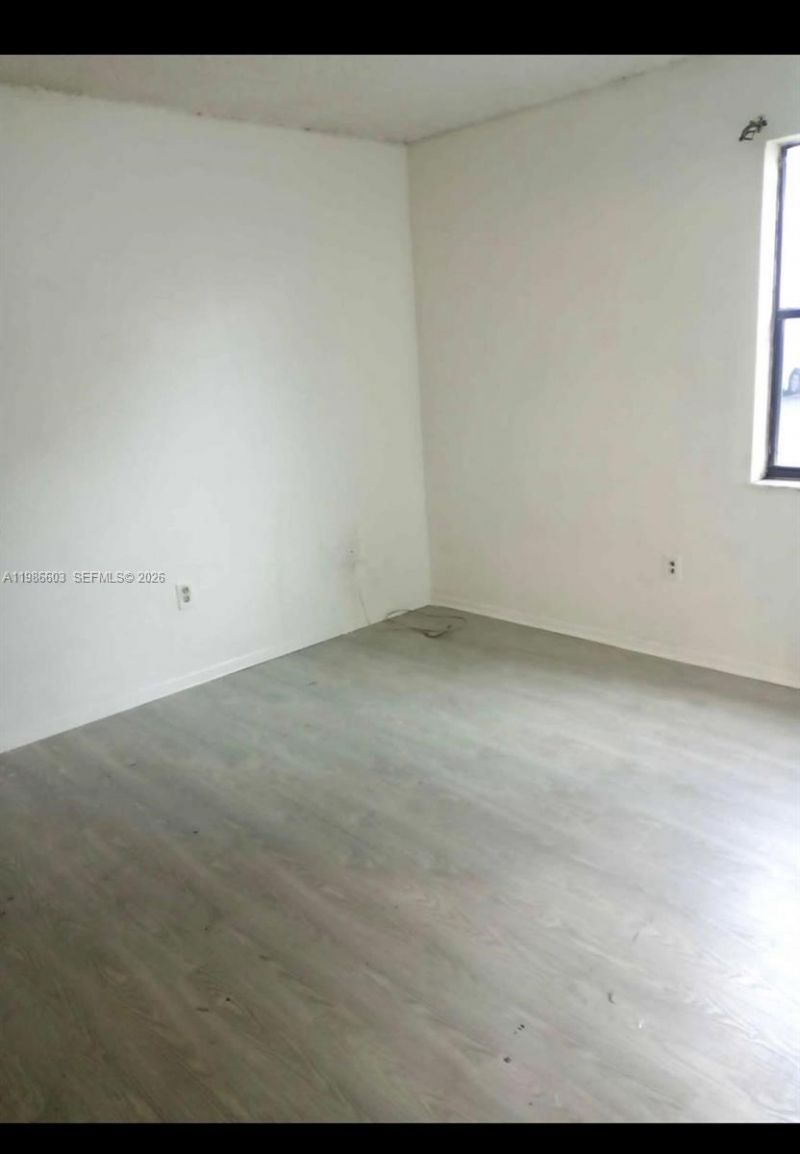 20320 NE 3rd Ct , Unit 3, Miami, FL 33179 Photo