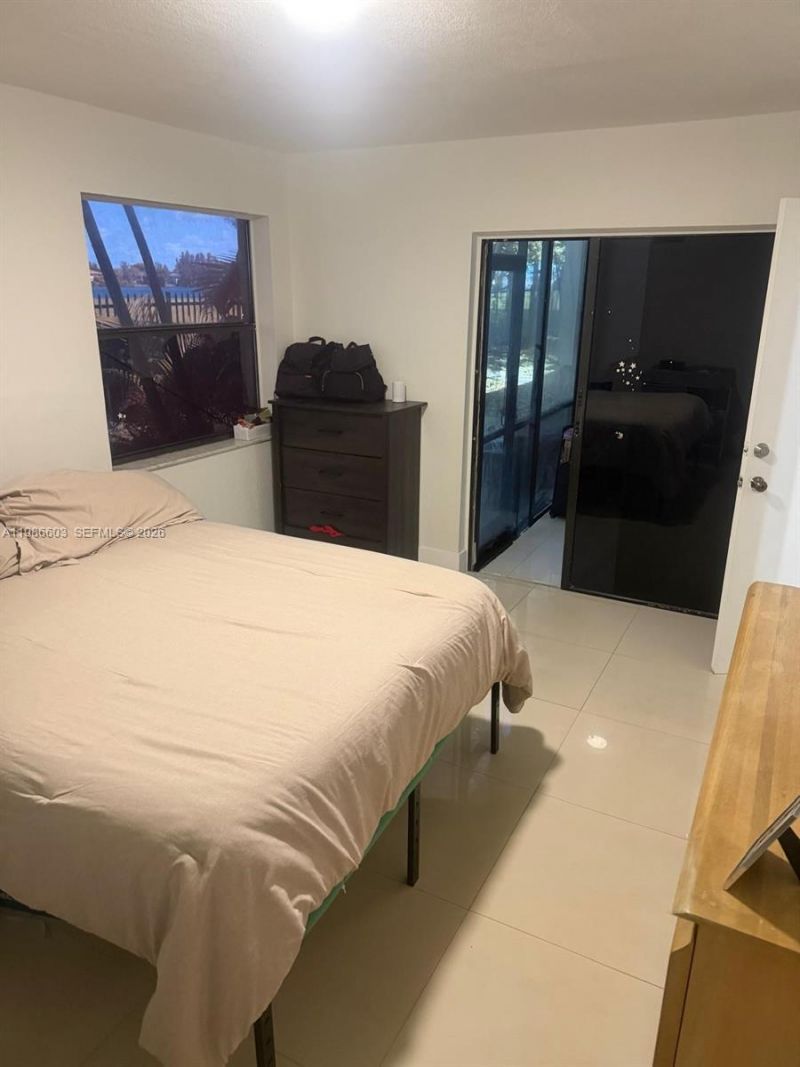 20320 NE 3rd Ct , Unit 3, Miami, FL 33179 Photo