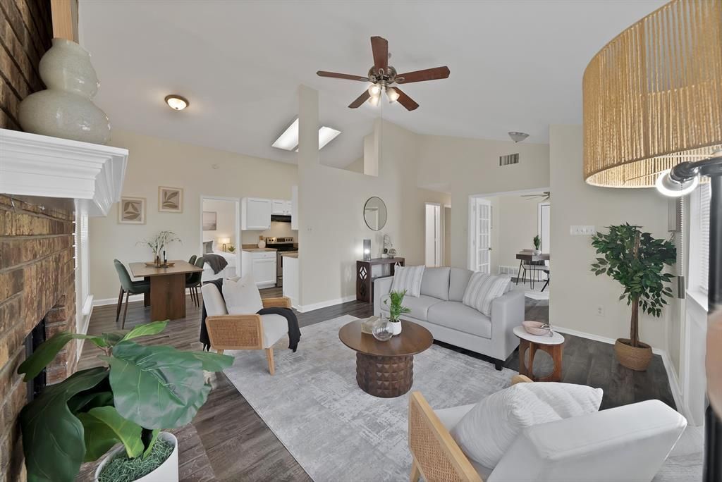 5604 Congressional Drive, Arlington, TX 76018 Main Photo