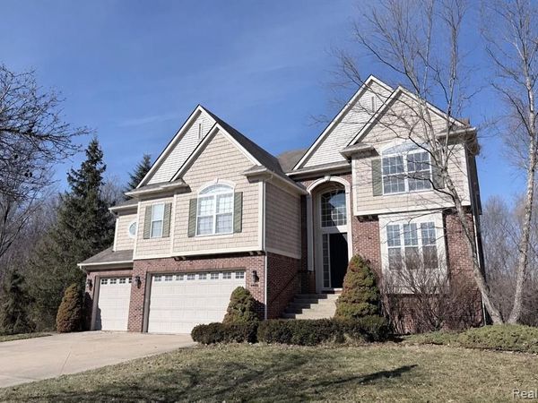 49681 S Glacier, Northville Twp, MI 48168