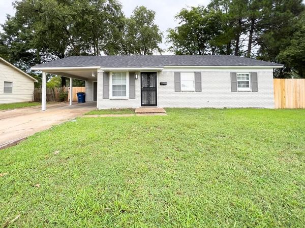 1502 S Mcauley Drive, West Memphis, AR 72301