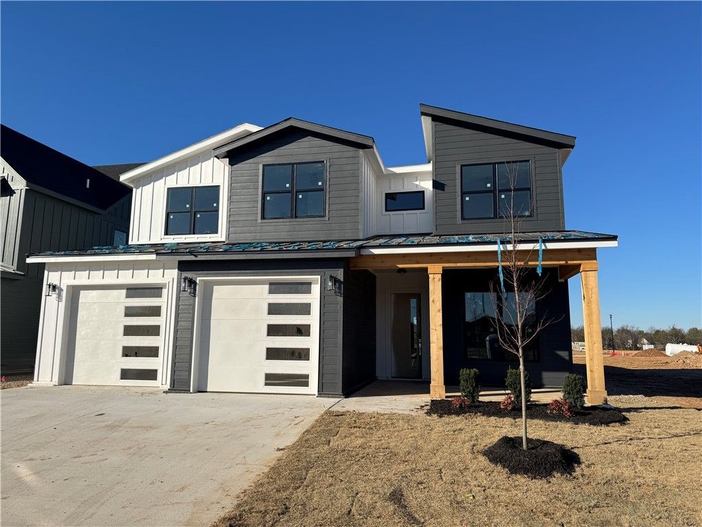 6012 40th Place Rogers, AR 72758