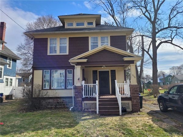 210 E Oak Orchard Street, Medina, NY 14103