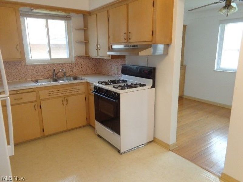 3103 Norris Avenue , Parma, OH 44134 Photo 14