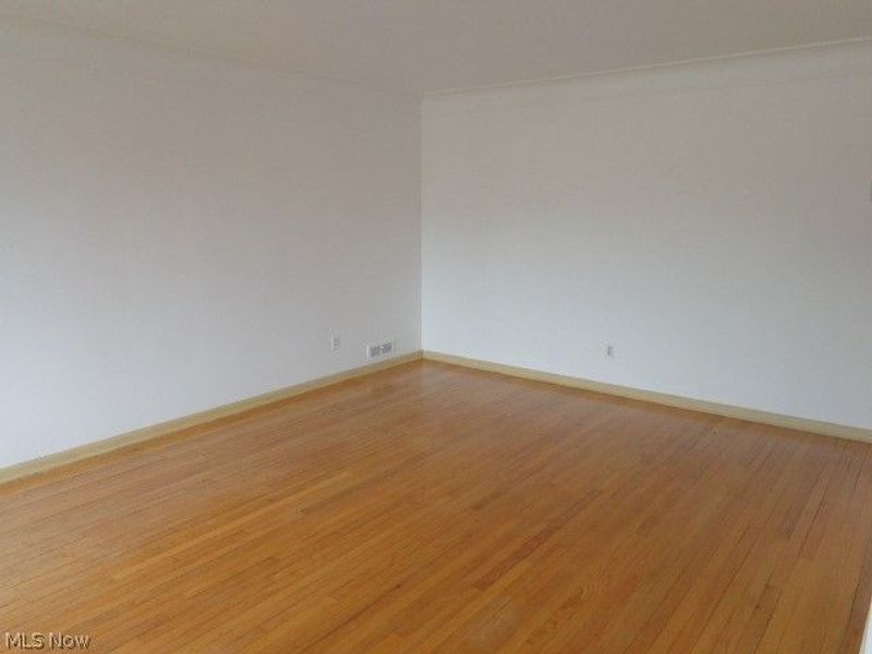 3103 Norris Avenue , Parma, OH 44134 Photo 8