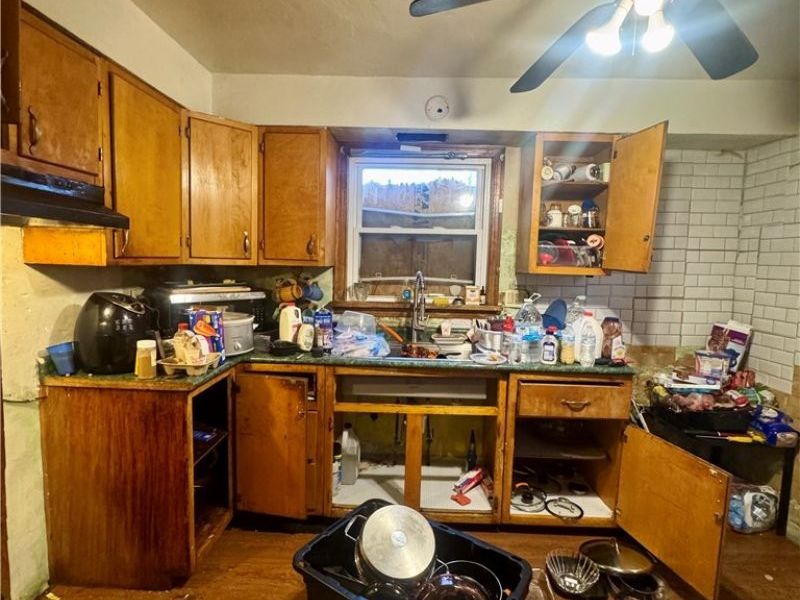 452 W Earle Avenue, Youngstown, OH 44511 Photo 13