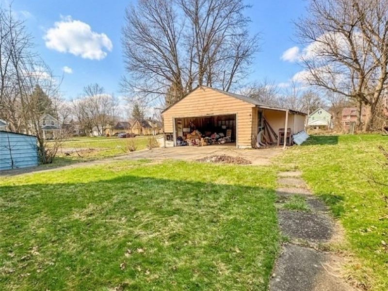 452 W Earle Avenue, Youngstown, OH 44511 Photo 6