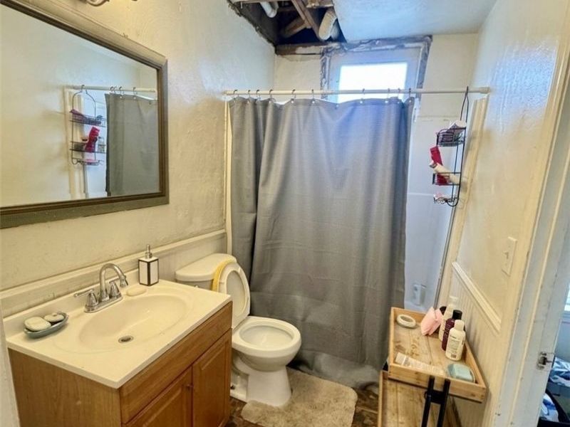 452 W Earle Avenue, Youngstown, OH 44511 Photo 7