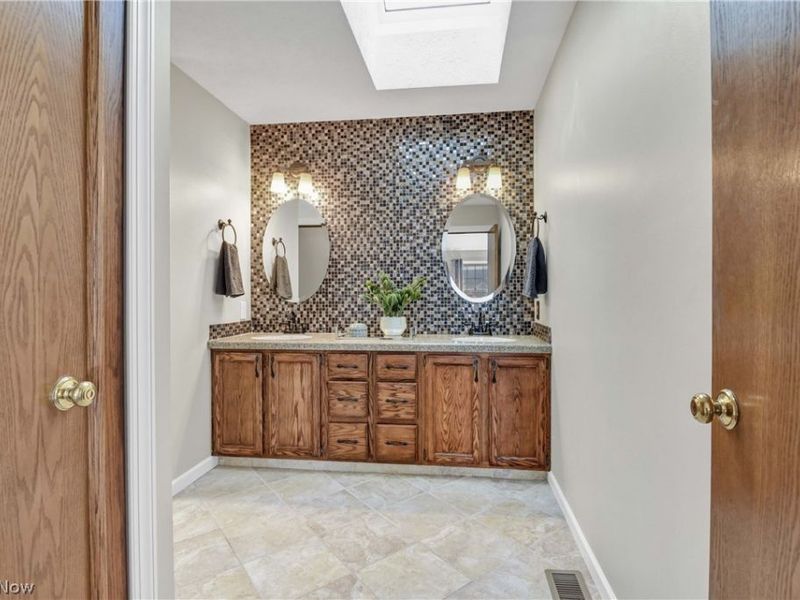 19726 Summer Place Drive , Strongsville, OH 44149 Photo 24