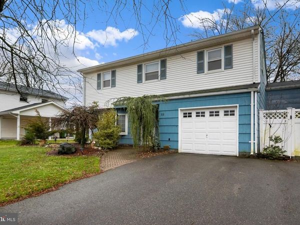 12 KESTER DRIVE, EDISON, NJ 08817