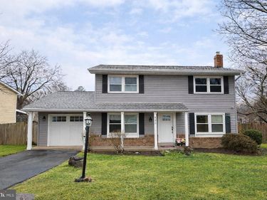 125 N LINCOLN AVENUE, STERLING, VA 20164