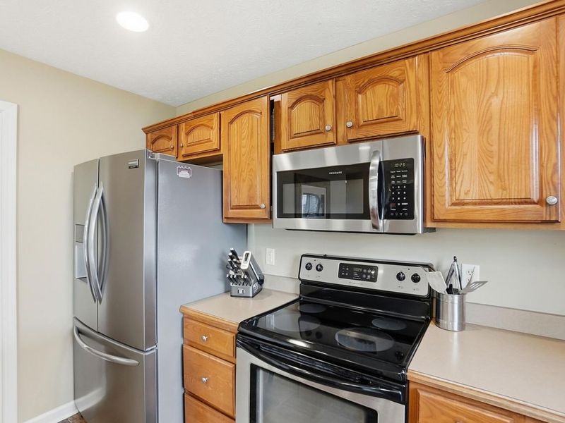 2813 Amberwood Drive, Troy, OH 45373 Photo 12