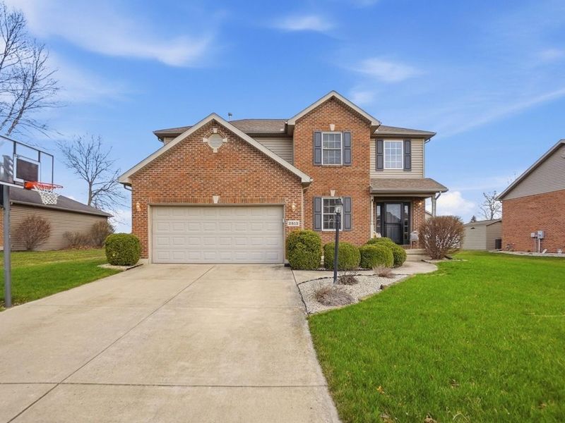 2813 Amberwood Drive, Troy, OH 45373 Photo 3