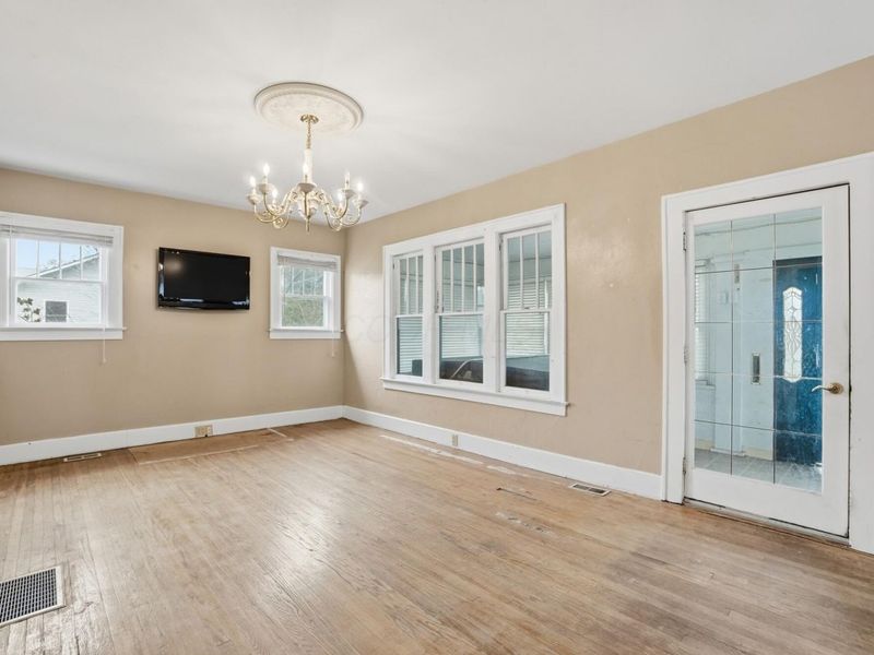 184 E Park Street , Westerville, OH 43081 Photo 22