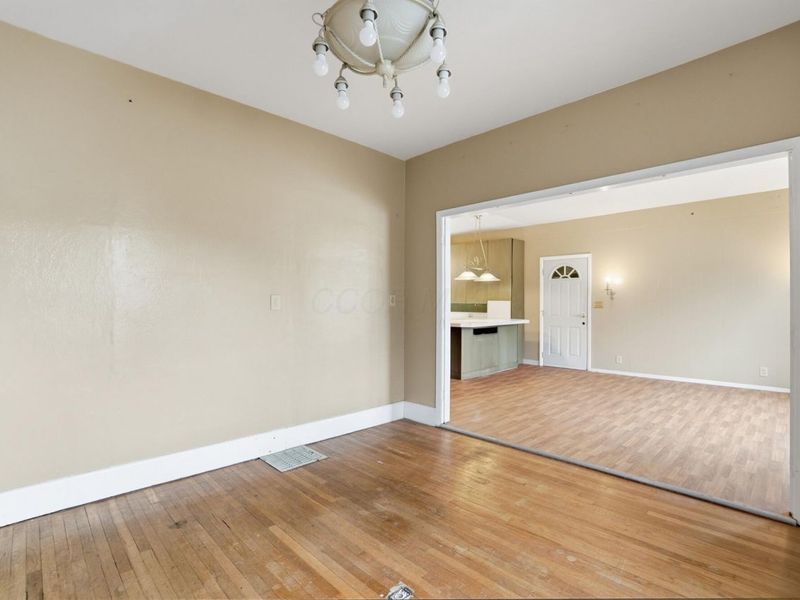 184 E Park Street , Westerville, OH 43081 Photo 29