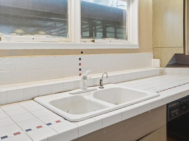 184 E Park Street , Westerville, OH 43081 Photo 34