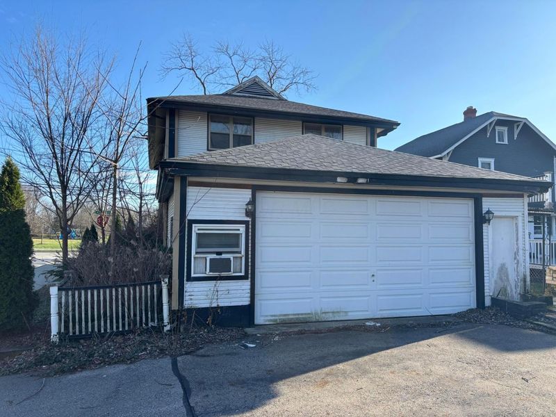 184 E Park Street , Westerville, OH 43081 Photo 5