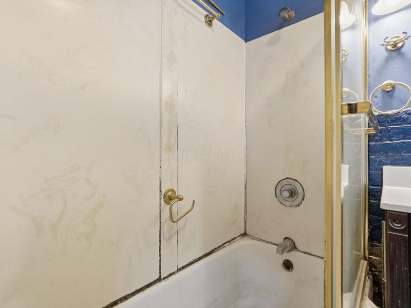 184 E Park Street , Westerville, OH 43081 Photo 52