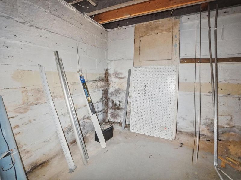 184 E Park Street , Westerville, OH 43081 Photo 72