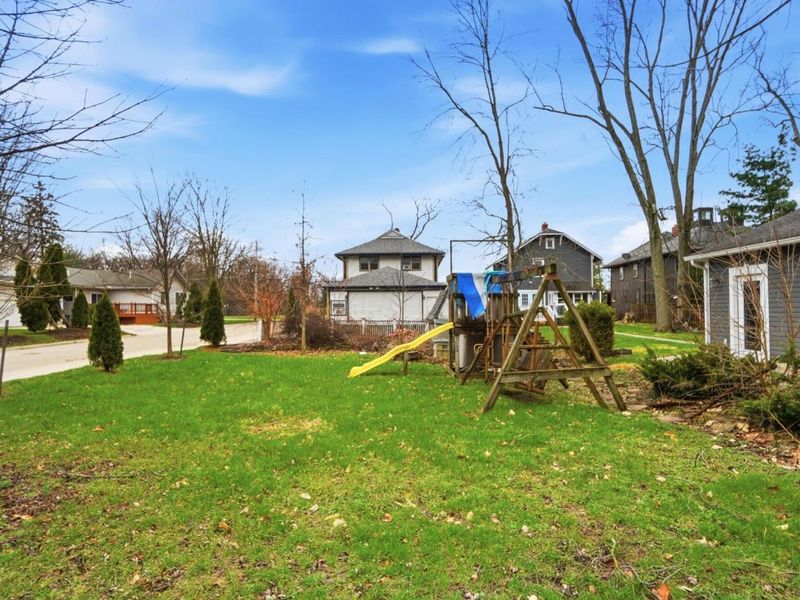 184 E Park Street , Westerville, OH 43081 Photo 96