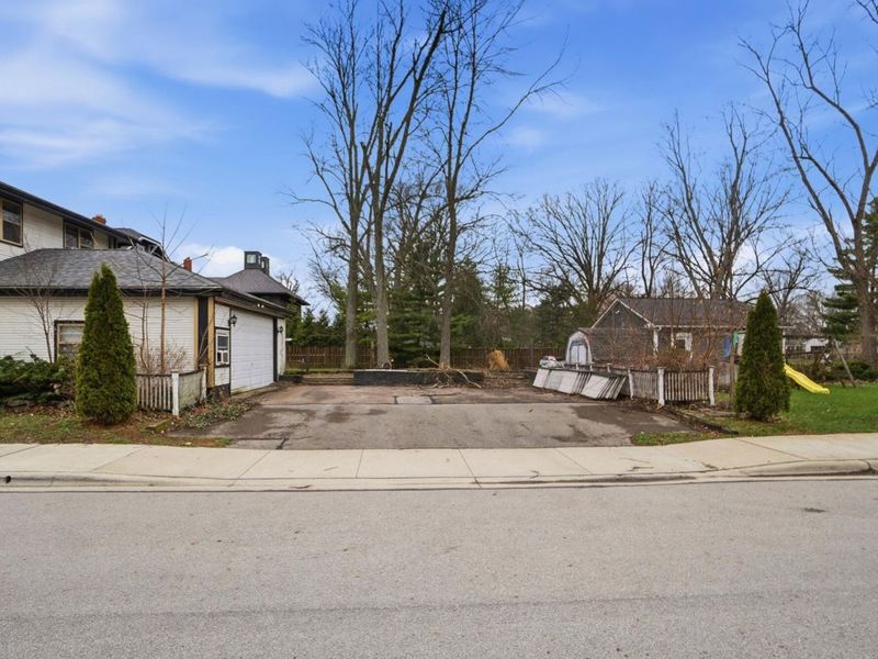 184 E Park Street , Westerville, OH 43081 Photo 98