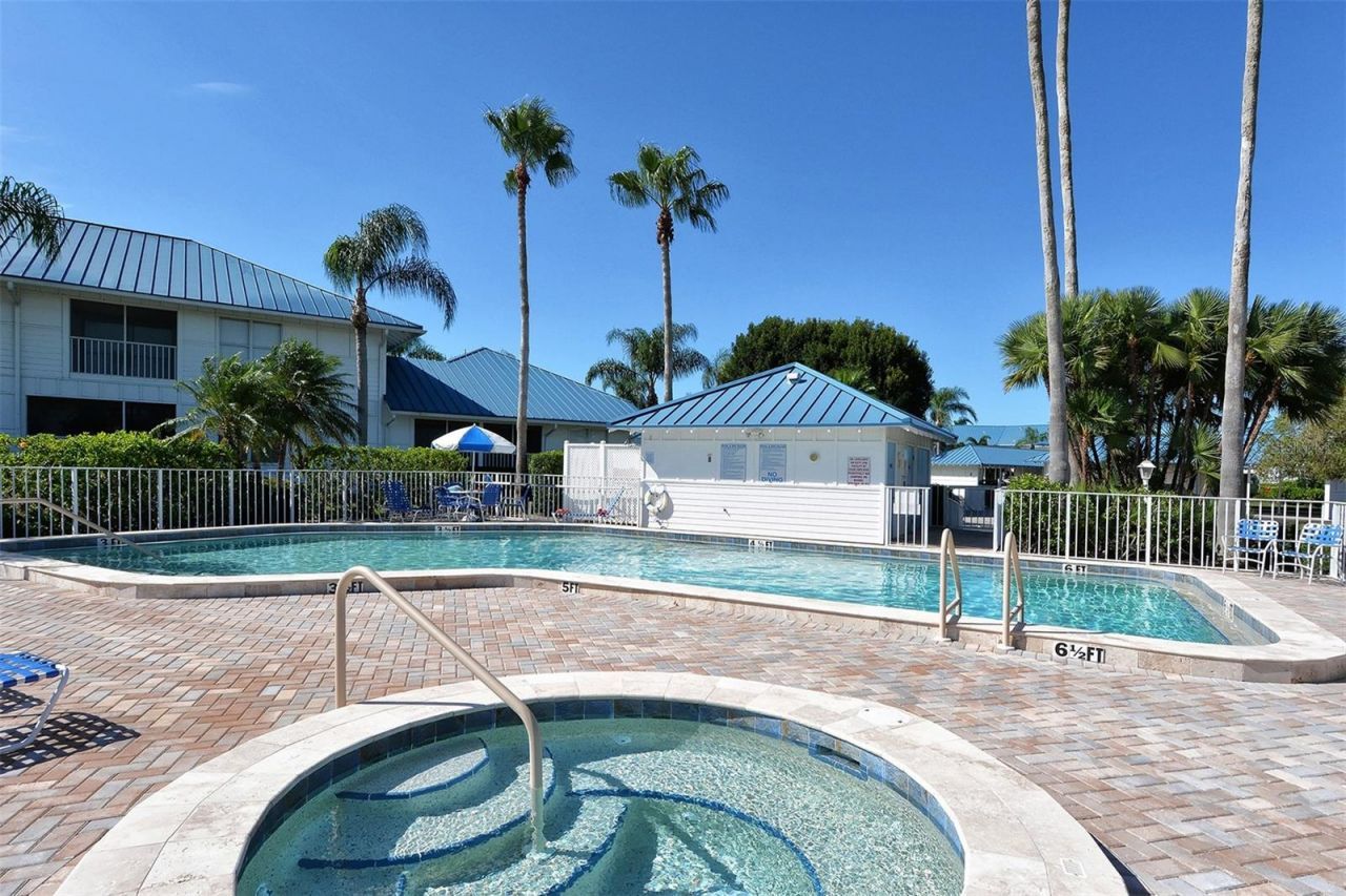 1005 Pelican Court, Bradenton, FL 34209 Photo