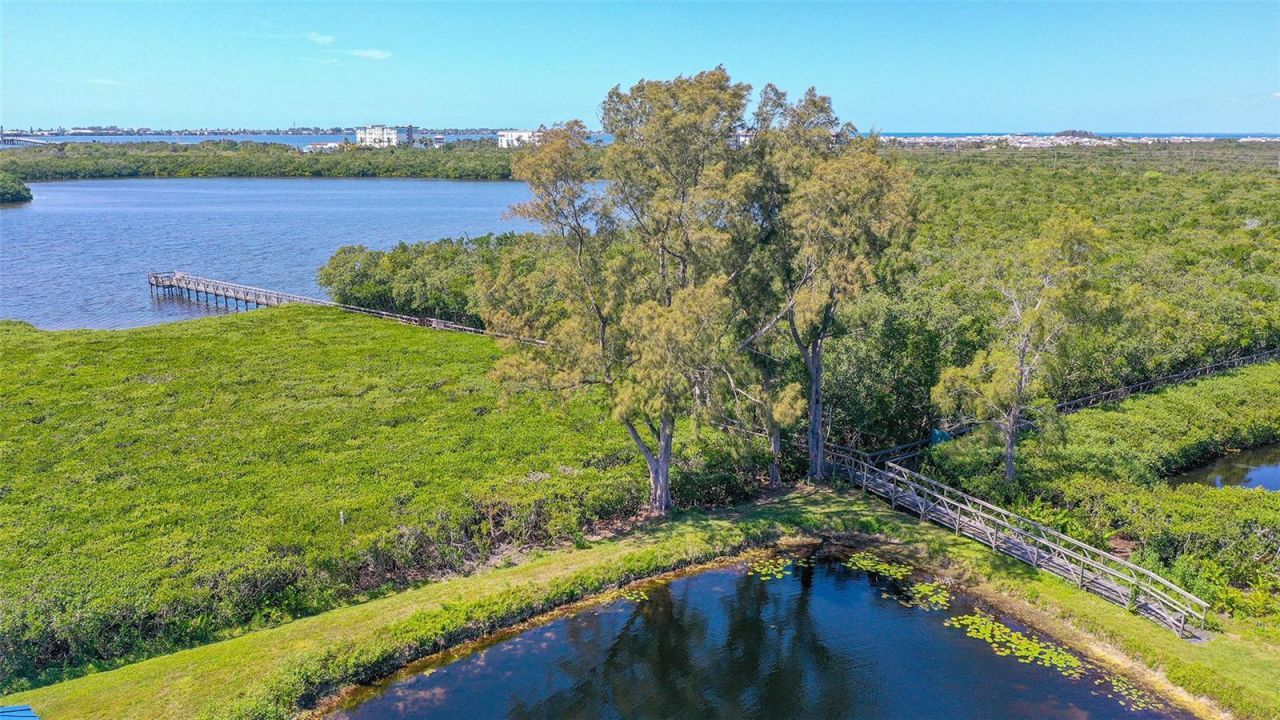 1005 Pelican Court, Bradenton, FL 34209 Photo