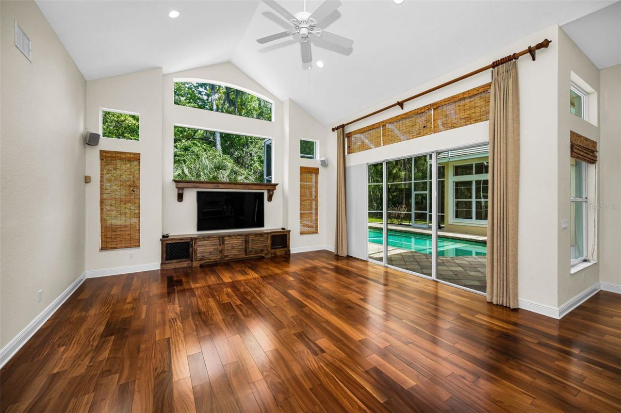 2270 Christy Lane, Oldsmar, FL 34677 Photo