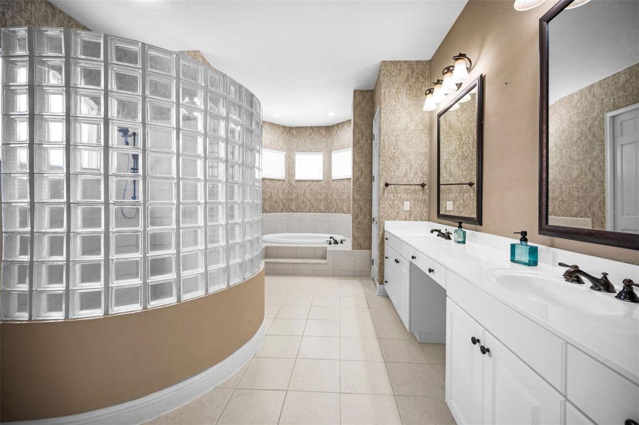 2270 Christy Lane, Oldsmar, FL 34677 Photo