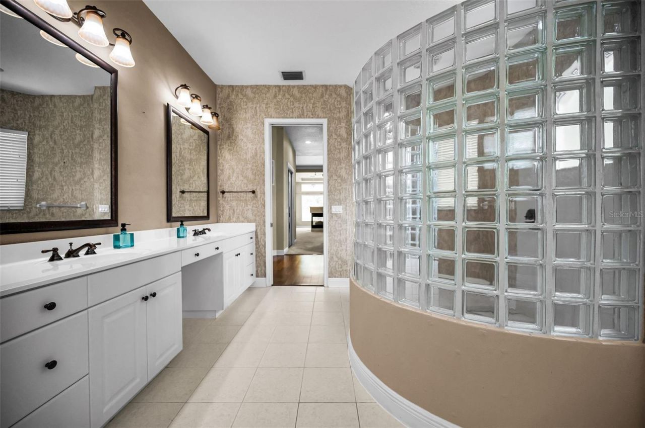 2270 Christy Lane, Oldsmar, FL 34677 Photo