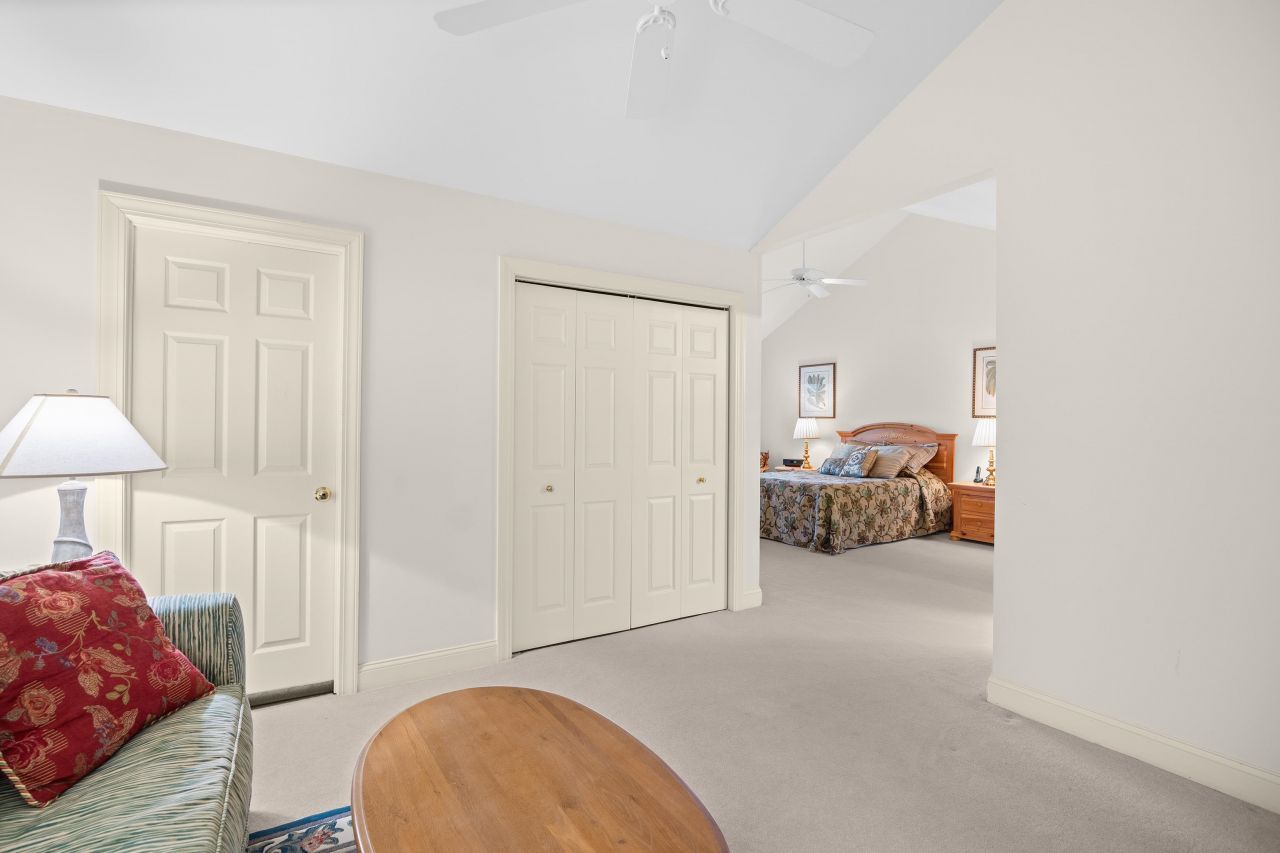 48 Twelve Oaks Dr. Photo 19