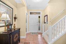 48 Twelve Oaks Dr. photo 4