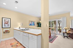 48 Twelve Oaks Dr. photo 4