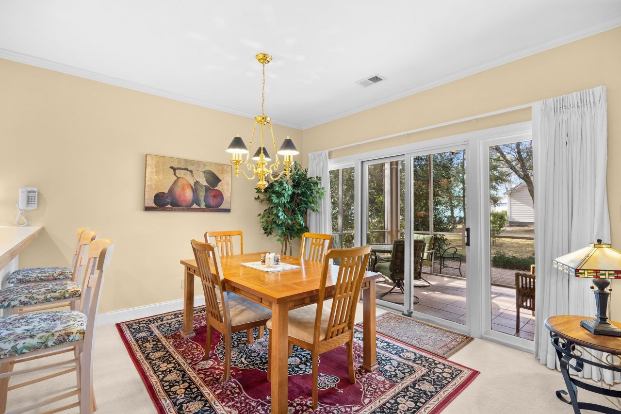 48 Twelve Oaks Dr. Photo 8