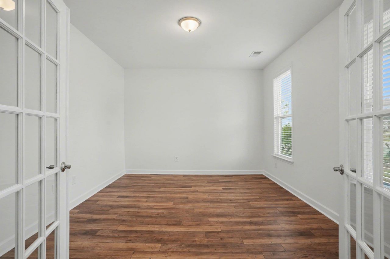 5207 Country Pine Dr. Photo 32