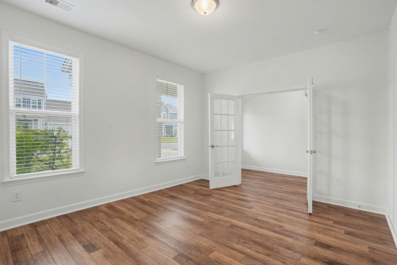 5207 Country Pine Dr. Photo 33