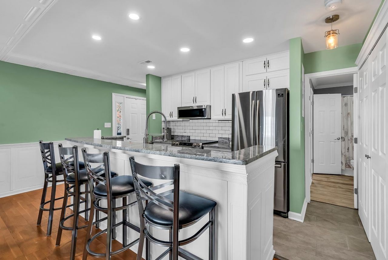 4357 Spa Dr. Photo 10