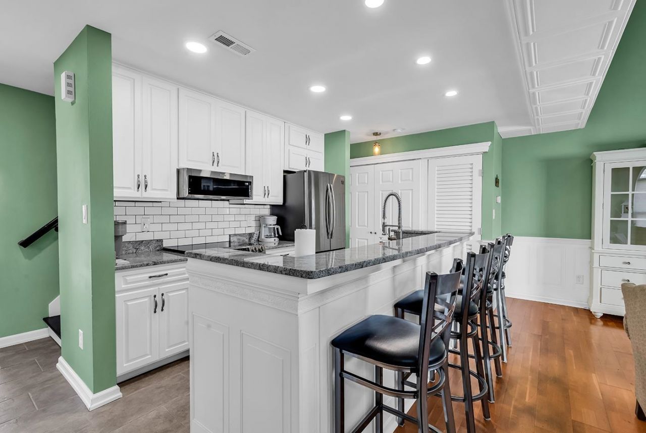 4357 Spa Dr. Photo 11