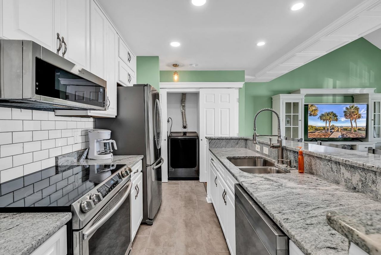 4357 Spa Dr. Photo 12