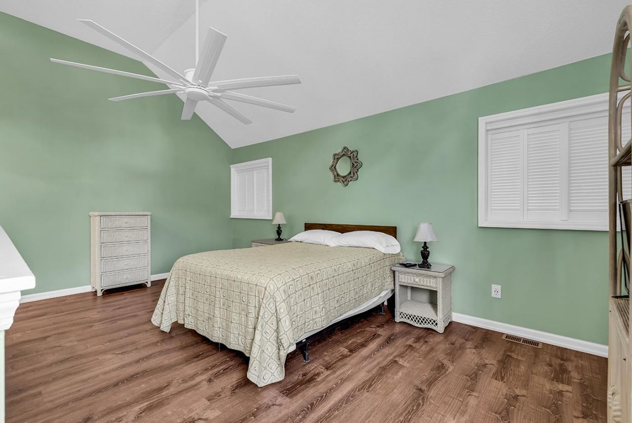 4357 Spa Dr. Photo 30