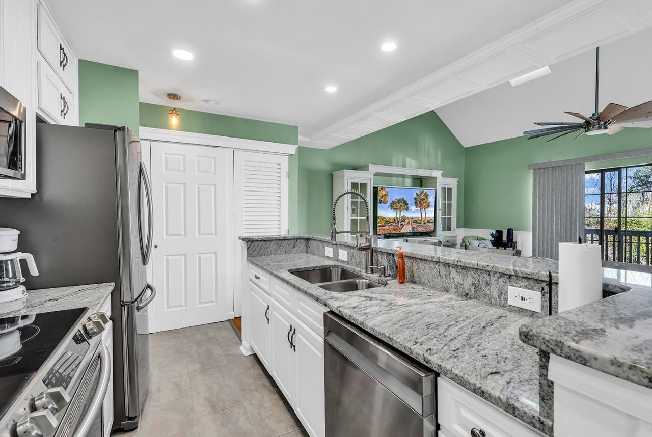 4357 Spa Dr. Photo 8