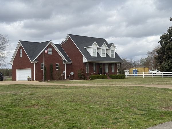 6012 Worthington Rd , Columbia, TN 38401
