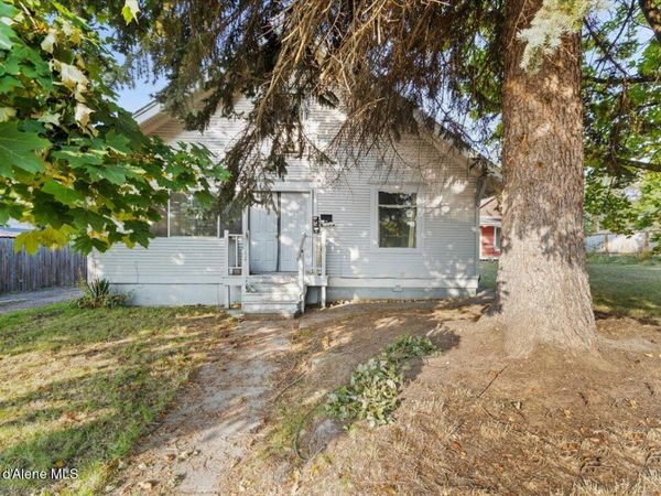 1031 N 3rd ST, Coeur d'Alene, ID 83814