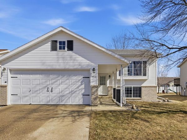 5512 18th Street S, Fargo, ND 58104